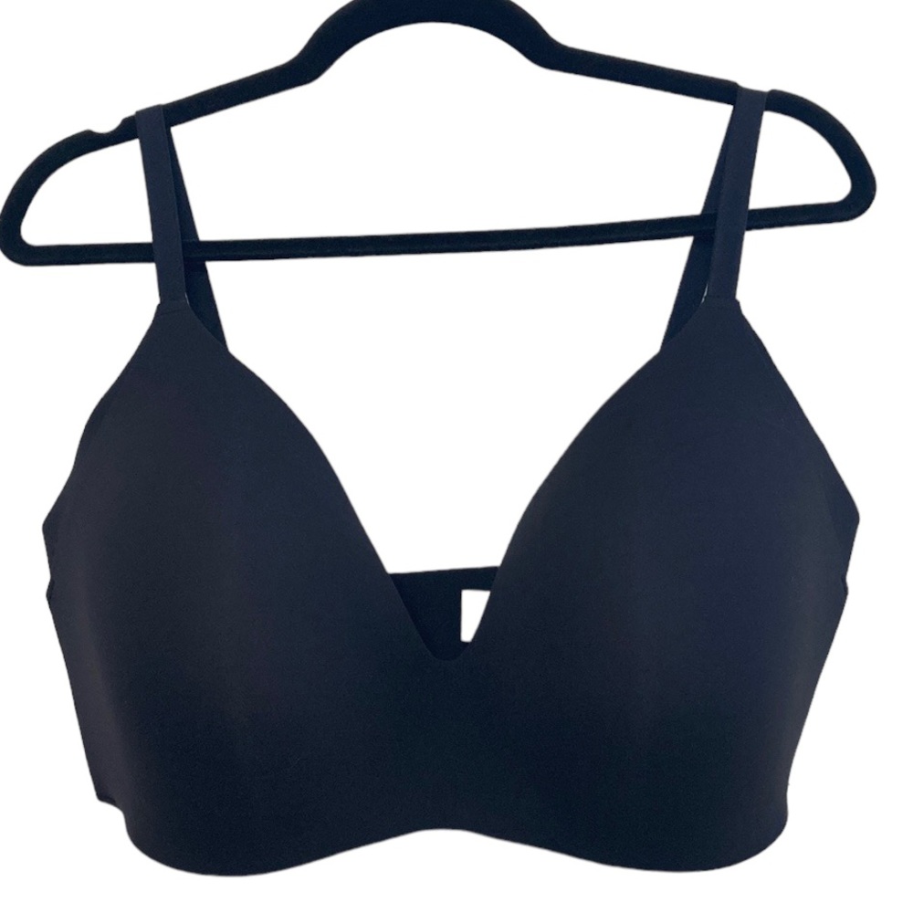 knix Black V-Plunge Wireless Bra
